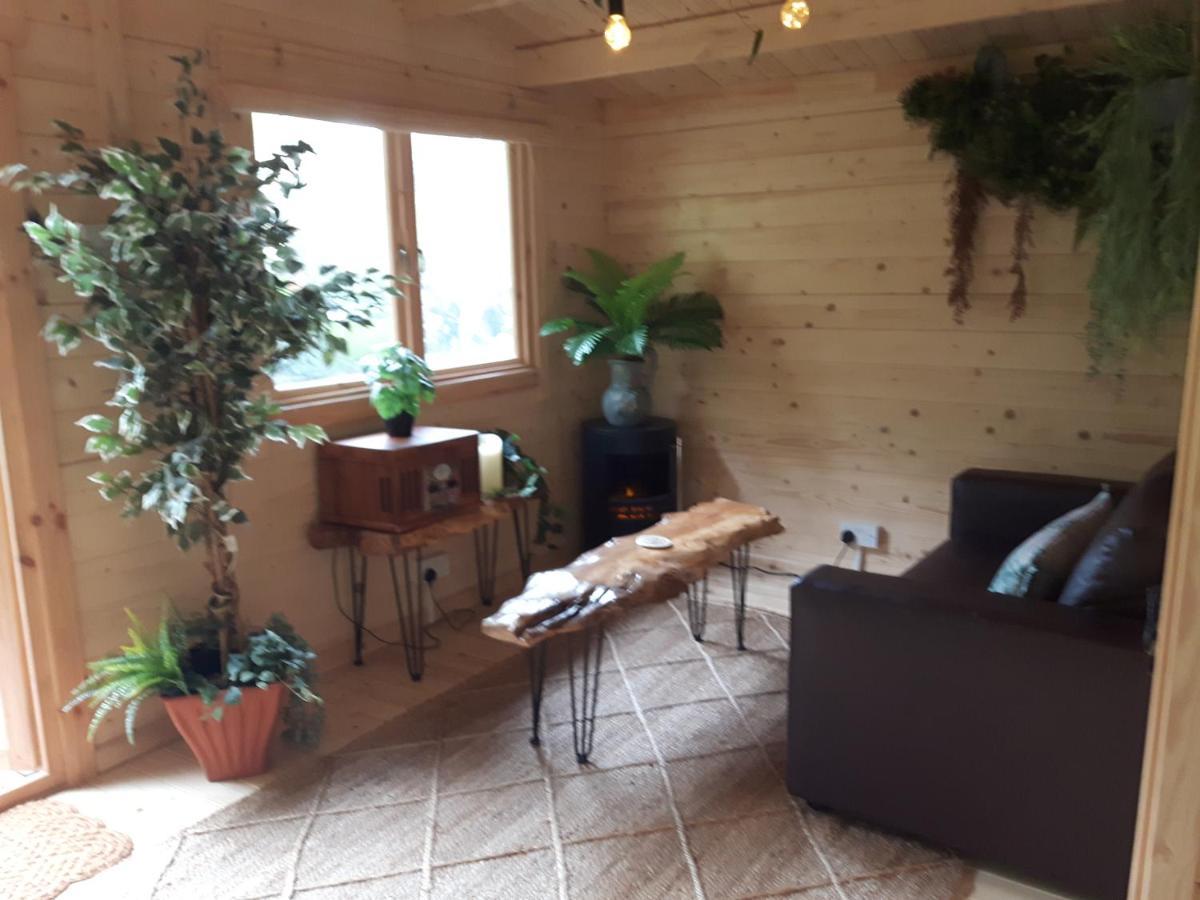 Cabin Set In A Beautiful Romantic Tropical Garden Sutton Coldfield Esterno foto